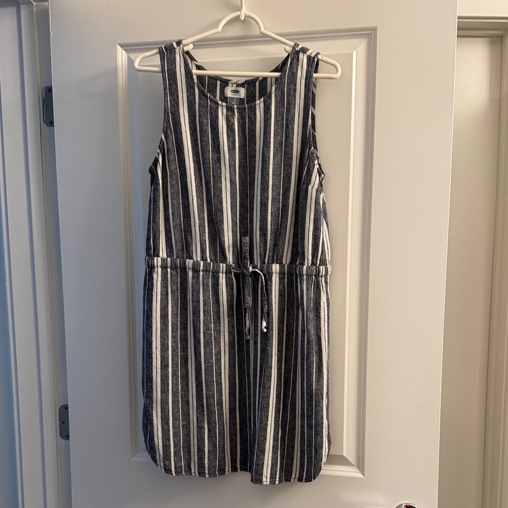 Old Navy Gray and White Striped Dress